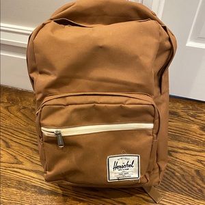 Herschel Backpack in caramel
